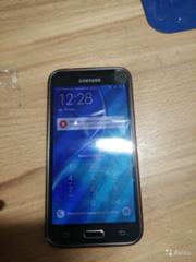Какой телефон модель лучше купить 1 ф Huawei. 2 ф SAMSUNG Galaxy J1. 3 ф Samsung Galaxy ASE 4 NEO. 4 ф SAMSUNG J3 - 3