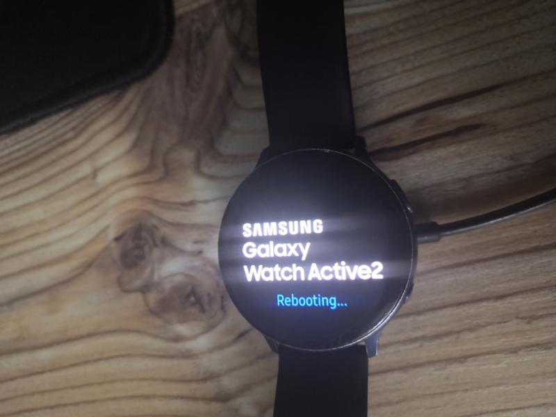 Samsung galaxy watch active 2 зациклились в reboot
