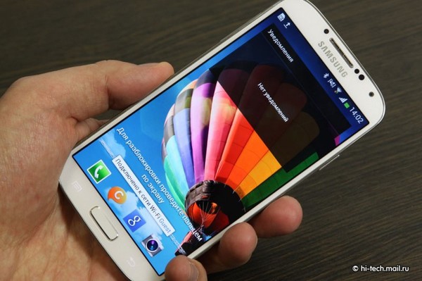 Какой смартфон лучше Samsung Galaxy S4 16Gb GT-I9500 или GT-I9505