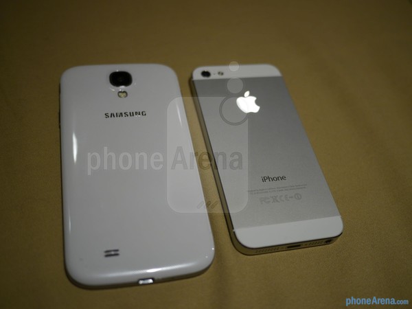 Что луче купить iPhone 5 Samsung Galaxy S4 - 1
